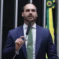 Eduardo Bolsonaro assiste jogo do Brasil nos EUA apesar de condenação no STF imagem