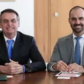 Eduardo reage após deputado do PL chamar Jair Bolsonaro de 'covarde' imagem