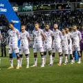 Ex-Vitória decide jogo e tira time da zona de rebaixamento da Série B imagem