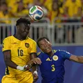 Ex-Vitória entra no fim e estreia na Copa do Mundo; confira imagem