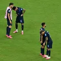 Federação uruguaia cancela voo fretado após eliminação da Copa imagem