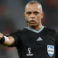 Fifa confirma árbitro brasileiro no jogo de abertura da Copa do Mundo imagem