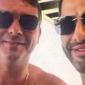 Foto de Flávio Bolsonaro com 'capanga' de Vorcaro gera nova polêmica imagem