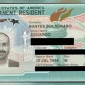 Green Card: entenda o que é o documento concedido a Eduardo Bolsonaro imagem
