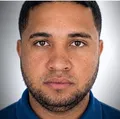 Homem é encontrado morto em banheiro de garagem de ônibus na Bahia imagem
