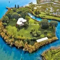 Ilha particular com forte construído por Napoleão é vendida por R$ 33 milhões imagem