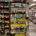 Indústria de alimentos lidera empregos no setor industrial, diz IBGE imagem