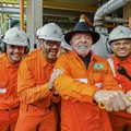 Lula comemora aprovação do fim da escala 6x1: "Conquista civilizatória" imagem