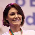 Michelle defende elogio a programa do governo Lula imagem