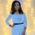 Mulher em bicicleta elétrica morre atropelada por carreta imagem