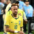 Neymar ironiza economista que previu eliminação do Brasil na Copa imagem
