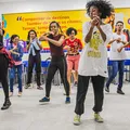 Oficinas gratuitas de breaking ocupam praças de Salvador; veja locais imagem