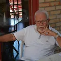 Os gêneros literários e um autortemporão imagem