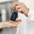 Papel-alumínio na chave do carro: entenda como truque funciona imagem