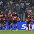 Paquetá sai do banco, marca e garante empate do Flamengo contra o Cruzeiro imagem