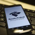 Quem não declarou o Imposto de Renda pode receber restituição; entenda imagem