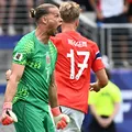 Saiba quem é o goleiro da Noruega que defendeu pênalti contra o Brasil imagem