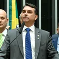 Situação de Flávio deixa petistas felizes e adversários quase calados imagem