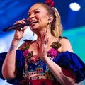 Solange Almeida faz show gratuito no São João de Salvador imagem
