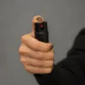 Spray de pimenta liberado, e agora? Compra, uso e porte ainda geram dúvidas imagem