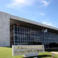 Tribunal de Contas lança concurso público com salários R$ 14 mil imagem