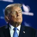 Trump adverte que Irã "deixará de existir" se EUA continuar ataques imagem