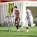 Vitória x Botafogo: onde assistir, escalações, palpites e arbitragem imagem