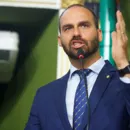 Apartamento de Eduardo Bolsonaro vai a leilão no Rio de Janeiro