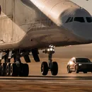 Assista: Porsche elétrico aposta corrida com maior avião do mundo