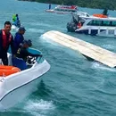Barco com turistas afunda e deixa 15 mortos