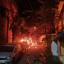 Incêndio em poste deixa carros destruídos e bairro sem energia em Salvador