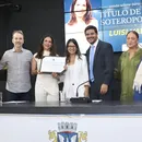 Luisi Valadão recebe título de cidadã soteropolitana
