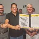 Prefeito Augusto Casto autoriza pacote de obras de mais de R$ 88 milhõe