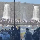 Turista pula nas águas das Cataratas do Iguaçu para recuperar celular