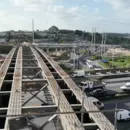VLT de Salvador: estrutura gigante passa por cima da BR-324; veja