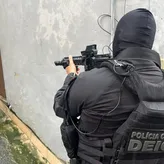 Polícia Civil prende trio suspeito de assaltar ônibus no Lobato