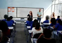 Abandono escolar no ensino médio público da Bahia cai 10% em 3 anos