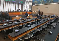 Alba retoma trabalhos após recesso parlamentar com plenário vazio