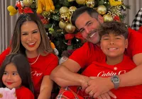 Aos 11 anos, filho de Simone Mendes ostenta coleção de perfumes