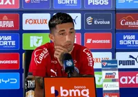 Após pedir para sair, Kike Olivera é relacionado pelo Bahia