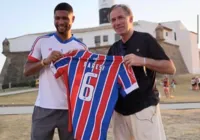 Bahia homenageia Baresi e relembra encontro com lenda italiana