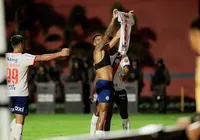 Bahia provoca Vitória após BaVi: "Tentaram, mas não rasgou"