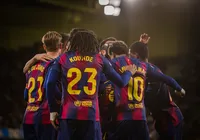 Barcelona fecha acordo de R$ 400 milhões por atacante da Inglaterra imagem