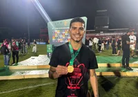 Campeão pelo Vitória, Renê mira Seleção Brasileira: "Vou trabalhar muito"