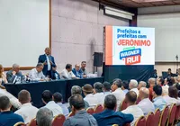 Chapa de Jerônimo reúne mais de 70 prefeitos em Salvador