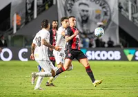 Com um a mais, Vitória perde por 3 a 1 para o Santos fora de casa