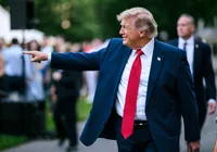 ‘Crise do Pix’ coloca Trump no centro de embate entre Lula e Flávio Bolsonaro imagem
