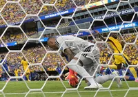 Curaçao garante 1º ponto na história após atuação de gala do goleiro