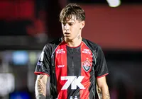 De olho na titularidade, Diego Tarzia vive melhor fase no Vitória