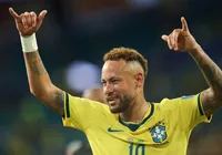 De volta à Seleção na Copa, Neymar comenta relação com Lionel Messi